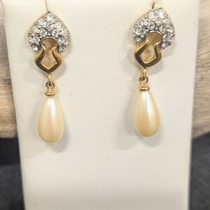 Elegant Gold and Cream Drop Earrings